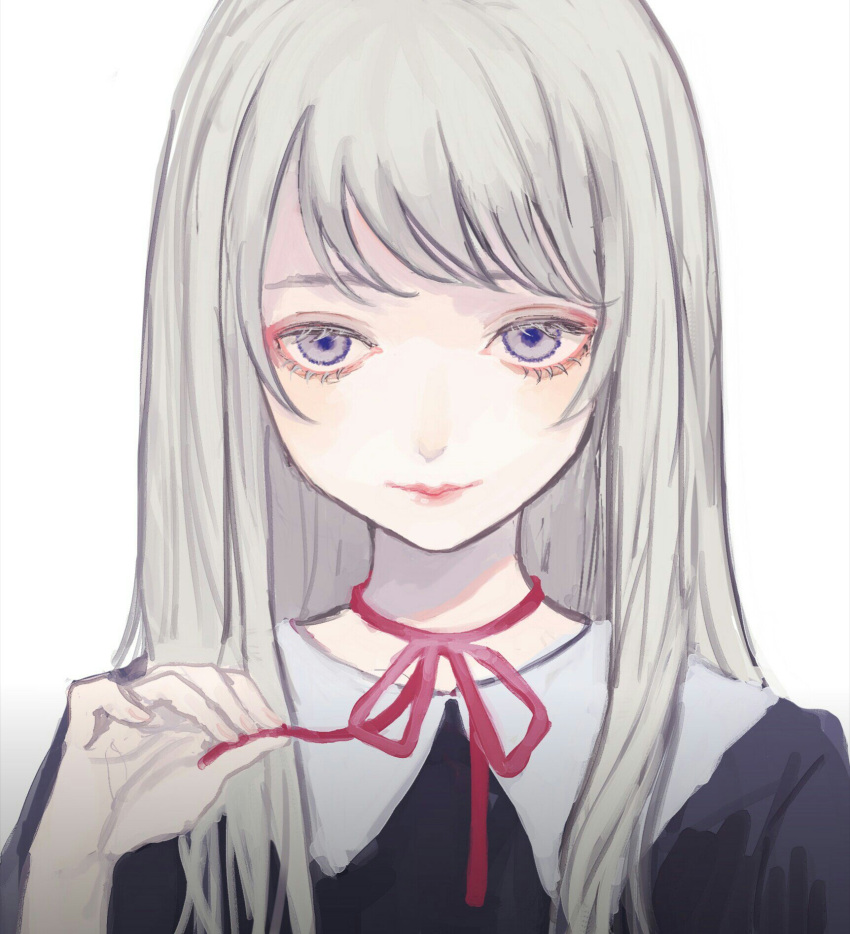 1girl choker closed_mouth dress grey_hair hand_up highres light_smile long_hair looking_at_viewer neck_ribbon original p2_(uxjzz) purple_dress red_neckwear red_ribbon ribbon ribbon_choker simple_background smile solo upper_body violet_eyes white_background