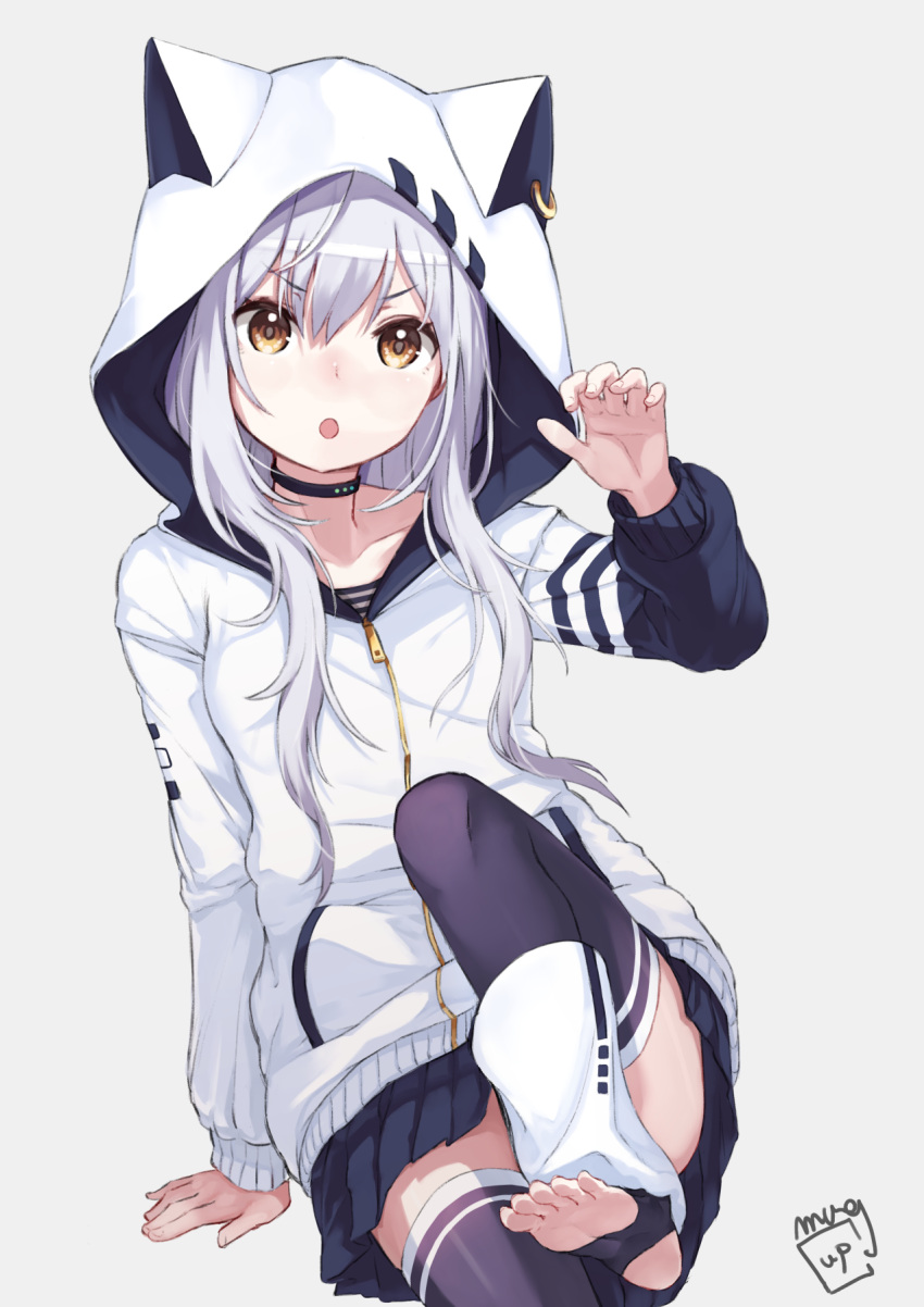 &gt;:o 1girl :o animal_hood arm_support azuma_lim azuma_lim_channel black_legwear cat_hood choker commentary_request eyebrows_visible_through_hair grey_background hair_between_eyes highres hood hood_up hoodie leg_up leg_warmers long_hair long_sleeves looking_at_viewer miniskirt mugcup open_mouth pleated_skirt silver_hair simple_background sitting skirt solo thigh-highs toeless_legwear virtual_youtuber yellow_eyes