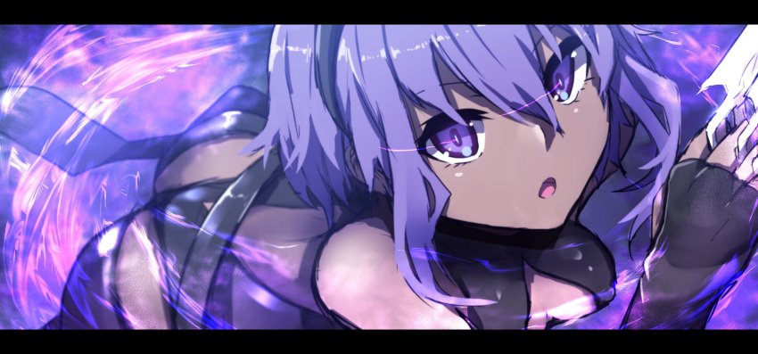 1girl :o absurdres bangs between_fingers black_bodysuit black_gloves black_hairband bodysuit breasts cleavage commentary_request dark_skin eyebrows_visible_through_hair fate/prototype fate/prototype:_fragments_of_blue_and_silver fate_(series) fingerless_gloves gloves hair_between_eyes hairband hassan_of_serenity_(fate) highres kunai medium_breasts open_mouth protected_link purple_hair sidelocks solo v-shaped_eyebrows violet_eyes wada_kazu weapon