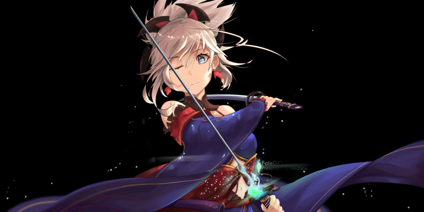 1girl artist_name black_background blue_eyes blue_kimono choker detached_sleeves dual_wielding earrings fate/grand_order fate_(series) high_ponytail holding holding_sword holding_weapon japanese_clothes jewelry katana kimono long_hair looking_at_viewer miyamoto_musashi_(fate/grand_order) navel navel_cutout one_eye_closed reichiou silver_hair simple_background solo sword upper_body watermark weapon