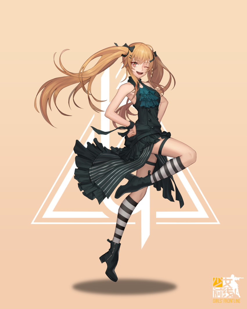 404_logo_(girls_frontline) absurdres armpits bangs bare_shoulders black_dress black_footwear black_ribbon blush boots brown_hair dlalsrl03131 dress eyebrows_visible_through_hair floating_hair girls_frontline hair_ornament hair_ribbon hairclip hands_on_hips high_heel_boots high_heels highres hopping logo long_hair looking_at_viewer one_eye_closed one_leg_raised open_mouth ribbon scar scar_across_eye simple_background sleeveless sleeveless_dress smile solo striped striped_legwear thigh_strap thighs twintails ump9_(girls_frontline) wrist_ribbon