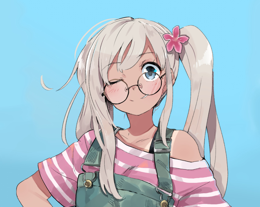 1girl alternate_costume alternate_hairstyle blue_eyes commentary_request flower glasses hair_flower hair_ornament kantai_collection ro-500_(kantai_collection) simple_background smirk solo tan tanline wataro_(watawatawatapon) white_hair