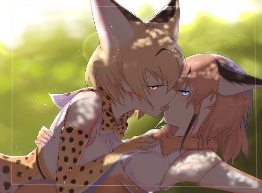 2girls animal_ears blonde_hair blue_eyes blurry bow bowtie brown_hair caracal_(kemono_friends) caracal_ears dappled_sunlight day depth_of_field elbow_gloves extra_ears eyebrows_visible_through_hair french_kiss gloves hand_on_another's_back hand_on_another's_chest highres kemono_friends kiss lens_flare looking_at_viewer multiple_girls outdoors print_gloves print_neckwear serval_(kemono_friends) serval_ears serval_print shade shirt short_hair sleeveless sleeveless_shirt sunlight svelgr_(hre) tongue tongue_out yellow_eyes yellow_gloves yellow_neckwear yuri
