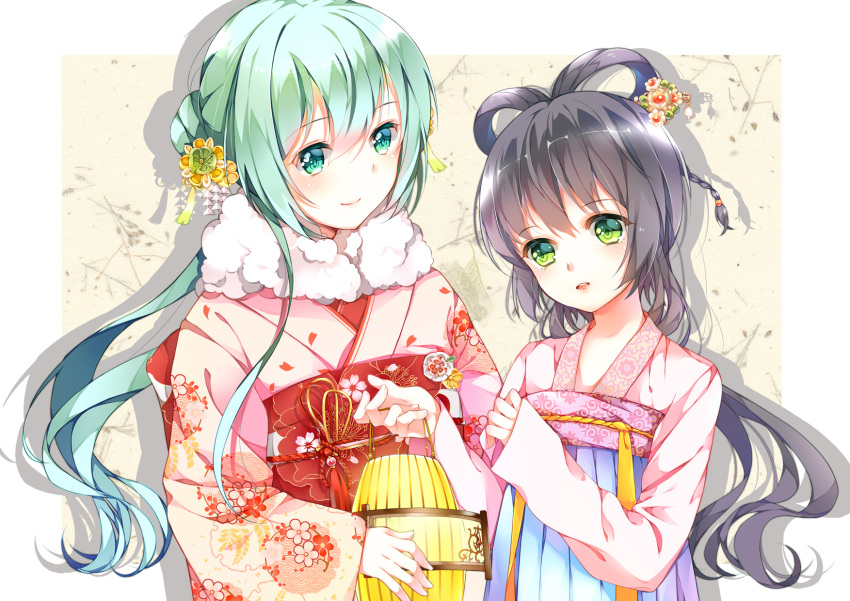 2girls black_hair blush closed_mouth eyebrows_visible_through_hair green_eyes green_hair hatsune_miku highres long_hair long_sleeves looking_at_another looking_at_viewer luo_tianyi multiple_girls parted_lips smile tei_(52137) upper_body vocaloid vocanese