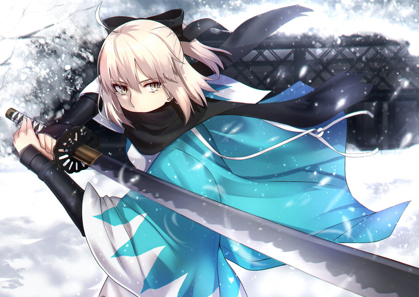 1girl ahoge arm_guards black_bow black_scarf bow covered_mouth fate/grand_order fate_(series) hair_bow half_updo haori holding holding_sword holding_weapon japanese_clothes katana kimono koha-ace okita_souji_(fate) sash scarf shiguru shinsengumi short_kimono snow snowing solo sword upper_body weapon