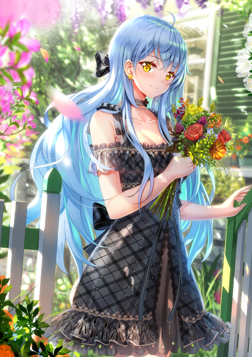 1girl bangs bare_shoulders black_bow black_dress blue_flower blue_hair blurry blurry_foreground blush bouquet bow breasts cleavage closed_mouth collarbone commentary_request day depth_of_field dress earrings eyebrows_visible_through_hair fence fingernails flower hair_between_eyes hair_bow hand_up highres holding holding_bouquet house jewelry long_hair looking_at_viewer medium_breasts orange_flower original outdoors petals pink_flower purple_flower red_flower red_rose rose smile solo standing swordsouls very_long_hair white_flower window yellow_eyes