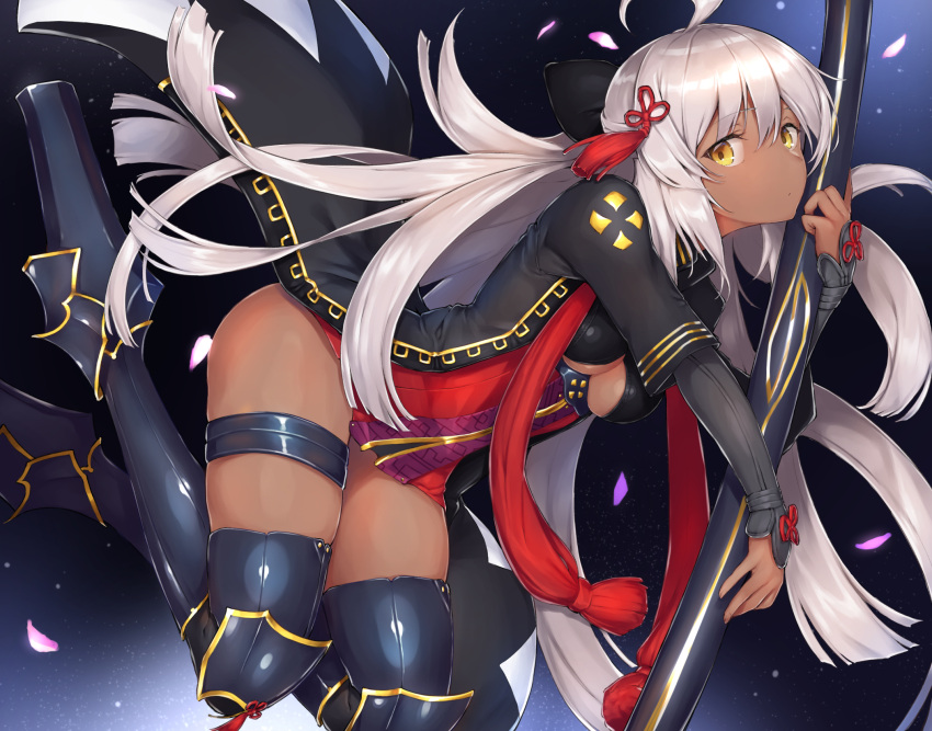 1girl ahoge armored_boots bending_forward black_background black_bow blue_background boots bow breasts coat commentary_request dabuki dark_skin fate/grand_order fate_(series) from_side gradient gradient_background hair_between_eyes hair_bow hair_ornament high_collar highres holding holding_sword holding_weapon katana koha-ace long_hair looking_at_viewer okita_souji_alter_(fate) petals sheath sheathed solo sword tassel thigh_strap tied_hair under_boob very_long_hair weapon yellow_eyes