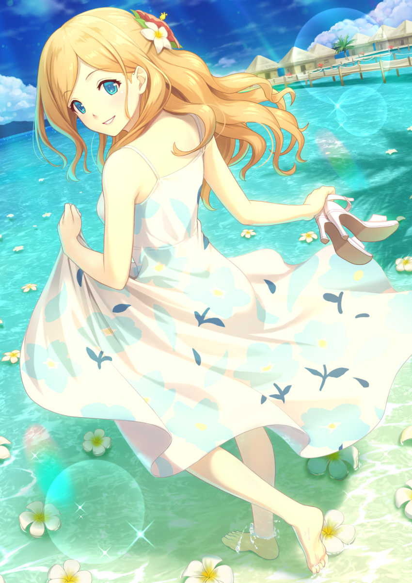 1girl bangs bare_legs bare_shoulders barefoot beach blonde_hair blue_eyes blue_sky clouds cloudy_sky commentary_request day dress eyebrows_visible_through_hair flower hair_flower hair_ornament high_heels highres holding long_hair looking_at_viewer looking_back ocean original outdoors shinonome_haru sky sleeveless sleeveless_dress smile solo standing sundress sunlight water white_dress