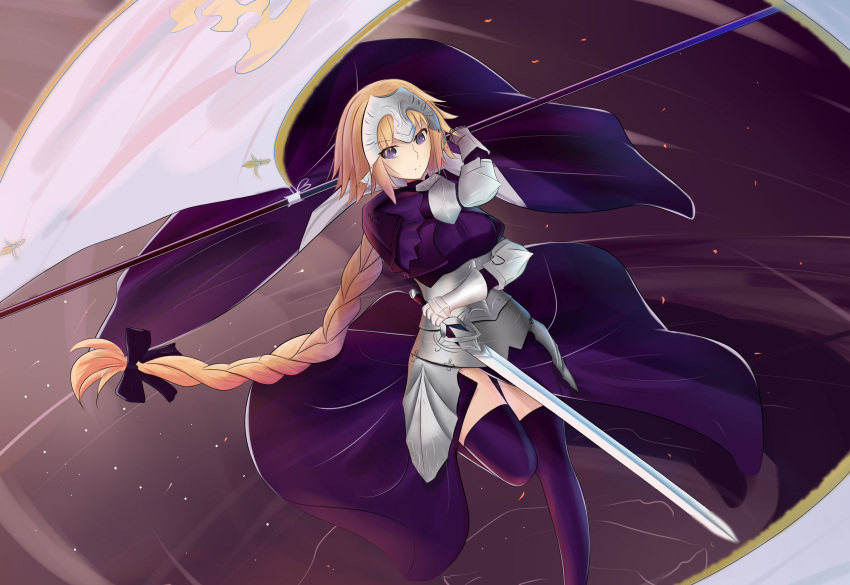 1girl armor armored_dress banner blonde_hair blue_dress blue_eyes blue_legwear dress eyebrows_visible_through_hair fate/apocrypha fate_(series) floating_hair gauntlets highres holding holding_sword holding_weapon jeanne_d'arc_(fate) jeanne_d'arc_(fate)_(all) langya_beike leg_up long_hair looking_at_viewer low-tied_long_hair solo standing standing_on_one_leg sword thigh-highs very_long_hair weapon