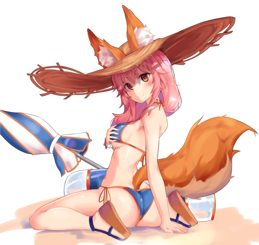 1girl animal_ears ass beach_umbrella bikini blue_bikini breasts ears_through_headwear fate/extra fate/grand_order fate_(series) fox_ears fox_tail hat highres kakao346 large_breasts looking_at_viewer parasol pink_hair side-tie_bikini simple_background sitting solo straw_hat swimsuit tail tamamo_(fate)_(all) tamamo_no_mae_(swimsuit_lancer)_(fate) umbrella white_background yellow_eyes