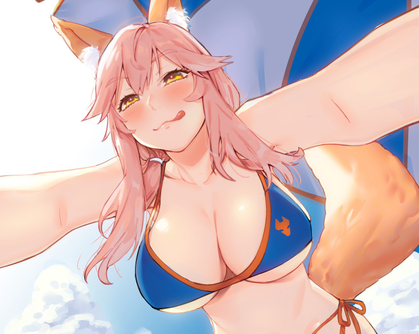 1girl :q animal_ears bikini blue_bikini blush breasts cleavage clouds collarbone fate/grand_order fate_(series) fox_ears from_below highres large_breasts long_hair looking_at_viewer menea naughty_face parasol pink_hair reaching side-tie_bikini sky smile solo swimsuit tamamo_(fate)_(all) tamamo_no_mae_(swimsuit_lancer)_(fate) tongue tongue_out umbrella yellow_eyes