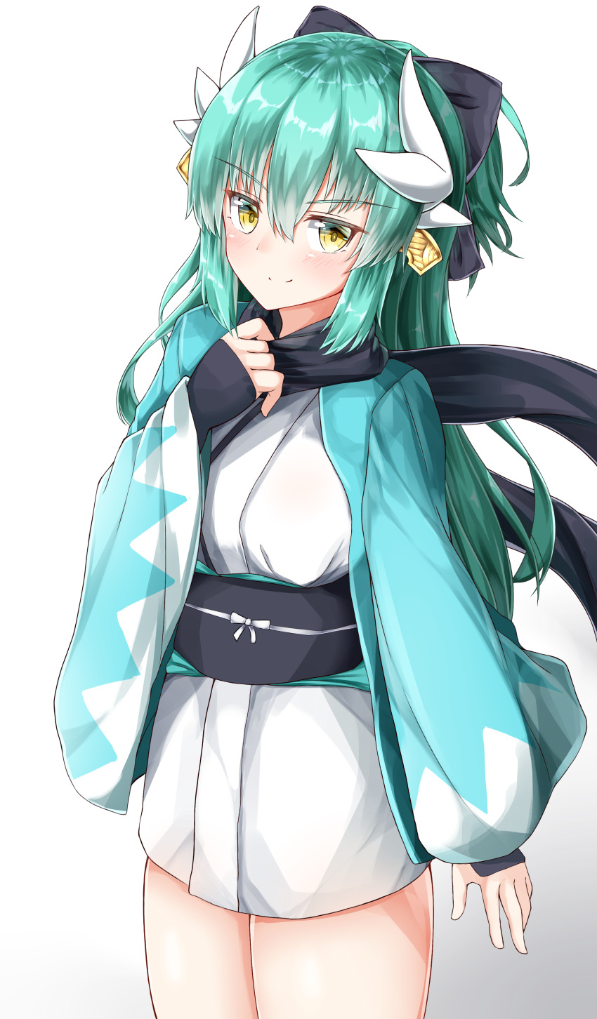 1girl absurdres arm_guards bangs black_bow black_scarf blush bow breasts closed_mouth commentary_request cosplay cowboy_shot dragon_horns eyebrows_visible_through_hair fate/grand_order fate_(series) green_hair hair_between_eyes hair_bow hair_ornament hand_up haori head_tilt highres horns japanese_clothes kimono kiyohime_(fate/grand_order) koha-ace long_hair long_sleeves looking_at_viewer medium_breasts moyoron obi okita_souji_(fate) okita_souji_(fate)_(all) okita_souji_(fate)_(cosplay) ponytail sash scarf short_kimono short_ponytail simple_background smile solo v-shaped_eyebrows very_long_hair white_background white_kimono wide_sleeves yellow_eyes