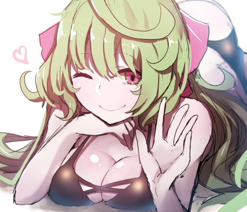 1girl ;) absurdres ahoge ass bangs bare_arms bare_shoulders bikini black_bikini blurry blurry_background blush breasts cleavage closed_mouth commentary_request depth_of_field eyebrows_visible_through_hair green_hair hair_between_eyes hair_ribbon hand_up heart highres large_breasts long_hair lying on_stomach one_eye_closed original pink_eyes pink_ribbon ribbon smile solo swimsuit very_long_hair wada_kazu white_background