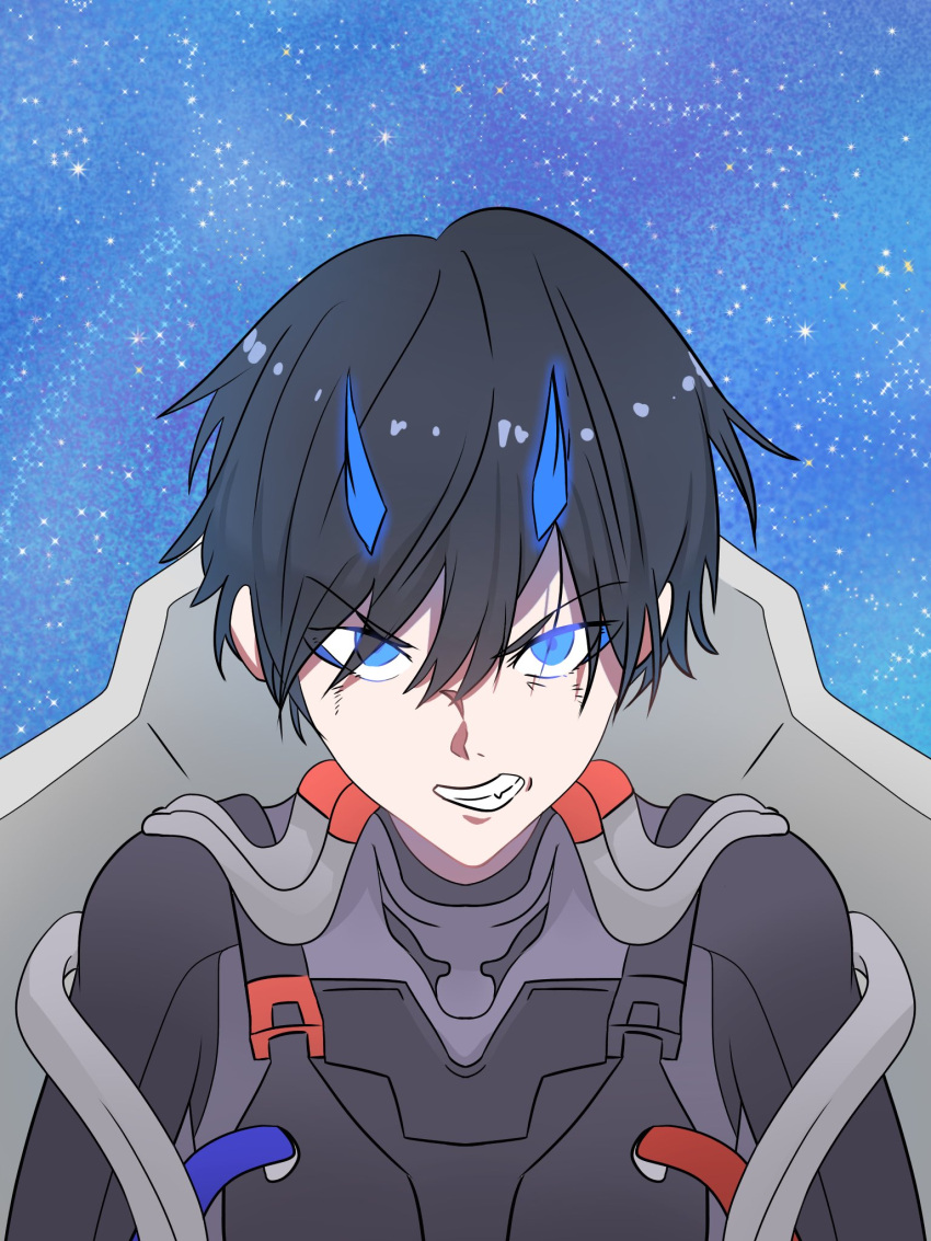 1boy bangs black_bodysuit black_hair blue_eyes blue_horns bodysuit commentary_request darling_in_the_franxx fang haramari_nu22 highres hiro_(darling_in_the_franxx) looking_at_viewer male_focus night night_sky pilot_suit short_hair sky solo space star star_(sky) starry_sky tube