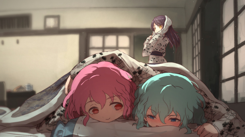 1boy 2girls aqua_hair arm_around_shoulder bath_yukata blue_eyes blurry blurry_background blush braid commentary_request dorothy_west hair_down highres japanese_clothes kimono leona_west long_hair long_sleeves lying mole mole_under_eye multiple_girls on_stomach picture_frame pillow pink_eyes pink_hair pripara ru-wichi ryokan shared_blanket short_hair side_braid smile toudou_shion towel towel_on_head trap under_covers violet_eyes yellow_eyes yukata