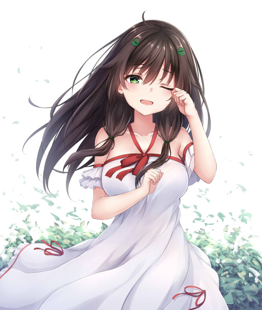 1girl ;d arm_up bangs bare_shoulders blush breasts brown_hair collarbone dress eyebrows_visible_through_hair fingernails green_eyes hair_between_eyes hair_ornament hairclip halterneck head_tilt highres leaf long_hair looking_at_viewer medium_breasts one_eye_closed open_mouth original red_ribbon ribbon smile solo very_long_hair white_background white_dress ym_(distance819)