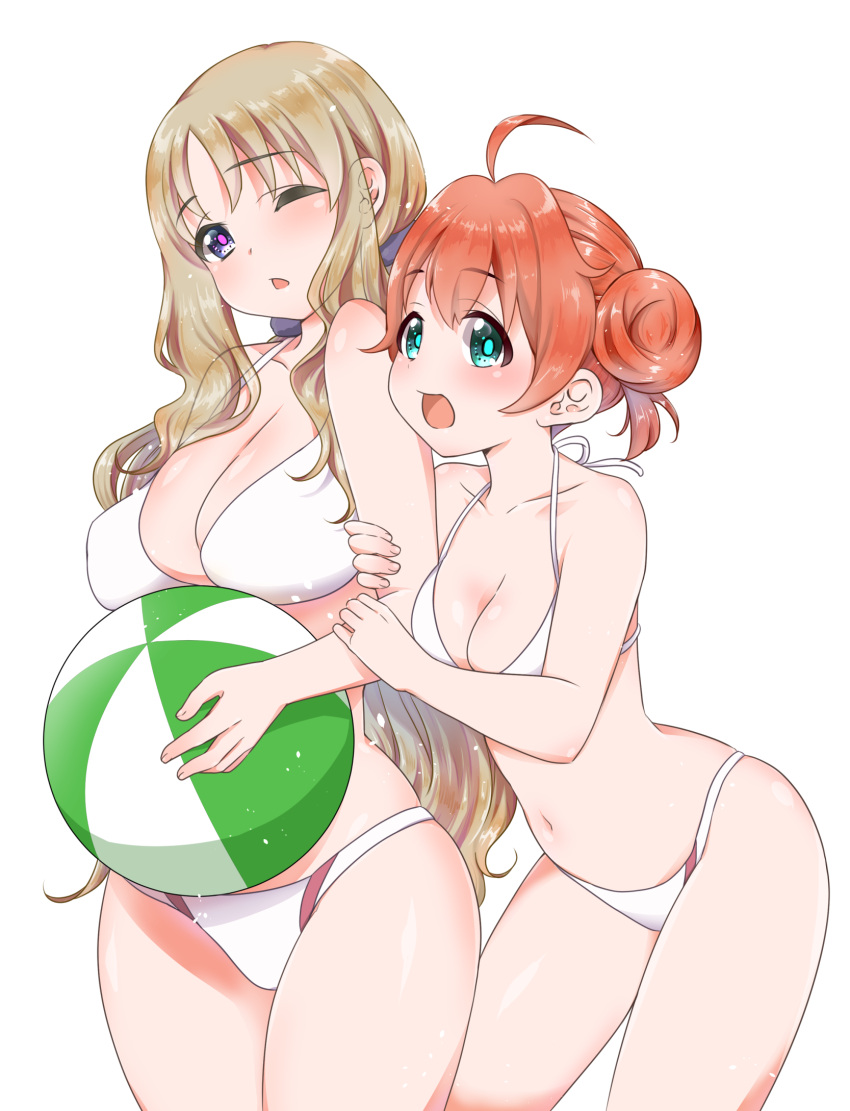 2girls ahoge alternate_costume arm_grab ball bare_shoulders beachball bikini blue_eyes breasts cleavage commentary_request cowboy_shot darling_in_the_franxx double_bun eyebrows_visible_through_hair green_eyes hairband halterneck height_difference highres kanon_kei kokoro_(darling_in_the_franxx) large_breasts leaning_forward long_hair medium_breasts miku_(darling_in_the_franxx) multiple_girls navel one_eye_closed orange_hair ponytail short_hair simple_background swimsuit thighs twintails very_long_hair wavy_hair white_bikini