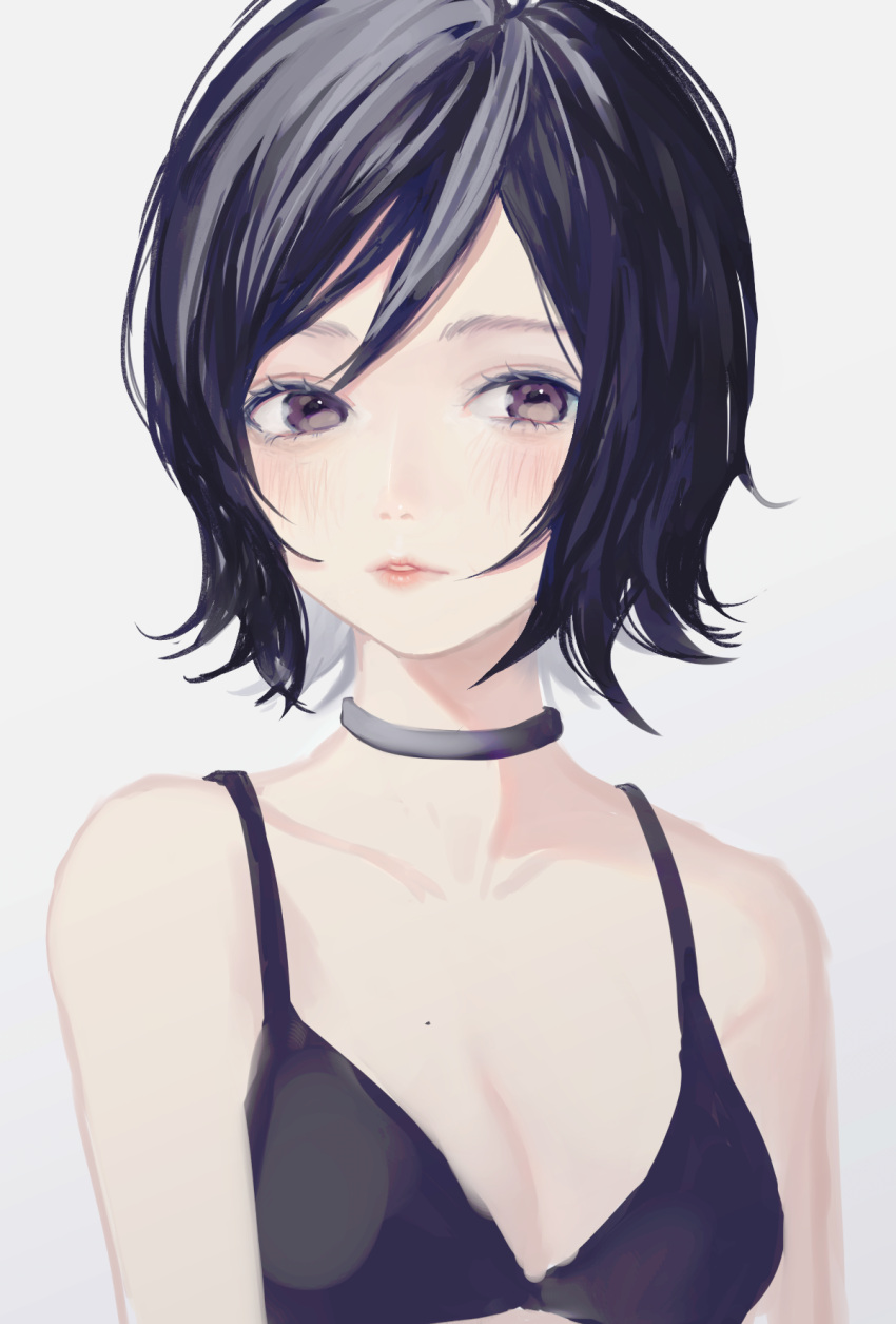 1girl bare_shoulders black_bra black_choker black_hair blush bra breasts brown_eyes choker grey_background highres looking_at_viewer medium_breasts original p2_(uxjzz) parted_lips short_hair simple_background smile solo underwear upper_body