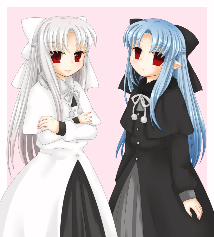 2girls black_bow black_dress blue_hair bow crossed_arms dress hair_bow hekikuu_(kanaderuyume) highres len long_hair looking_at_viewer melty_blood multiple_girls pink_background pointy_ears red_eyes silver_hair tsukihime white_bow white_dress white_hair white_len