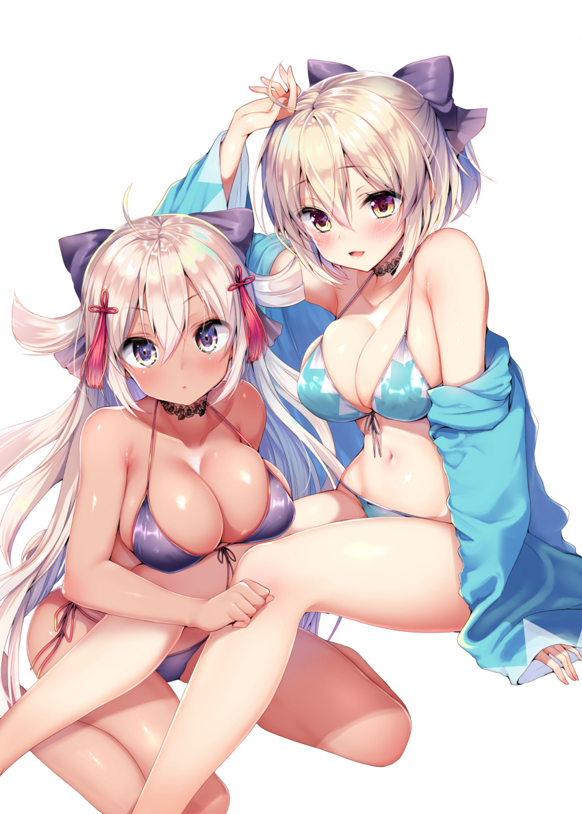 2girls :&lt; absurdres ahoge arm_up ayuma_sayu bikini black_bikini black_bow blue_bikini blush bow breasts cleavage collarbone dark_skin fantia_reward fate/grand_order fate_(series) flower front-tie_bikini front-tie_top hair_between_eyes hair_bow halterneck highres large_breasts long_hair looking_at_viewer multiple_girls navel off_shoulder okita_souji_(alter)_(fate) okita_souji_(fate) okita_souji_(fate)_(all) paid_reward parted_lips shiny shiny_skin sidelocks simple_background sitting skindentation strap_gap swimsuit tied_hair violet_eyes wariza white_background white_hair yellow_eyes