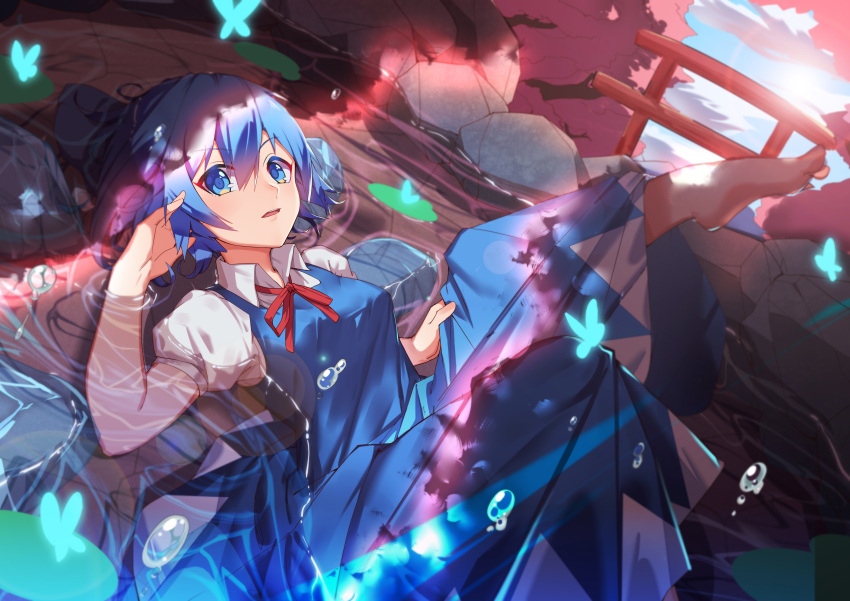 1girl absurdres barefoot blue_bow blue_dress blue_eyes blue_hair blue_sky bow bug butterfly cirno clouds day dress hair_bow highres ice ice_wings insect looking_at_viewer onsen open_mouth partially_submerged puffy_short_sleeves puffy_sleeves red_ribbon ribbon short_hair short_sleeves sky solo sora_(zwz030) torii touhou water wings