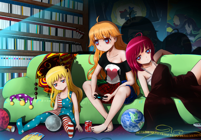 3girls adapted_costume alternate_costume american_flag_dress american_flag_legwear barefoot blonde_hair book bookshelf can chips clownpiece contemporary controller couch crumbs dark_room earth_(ornament) food game_console game_controller hecatia_lapislazuli highres junko_(touhou) long_hair moon_(ornament) multiple_girls okema on_couch playing_games playstation_4 playstation_controller poster_(object) red_eyes redhead shadow soda_can touhou