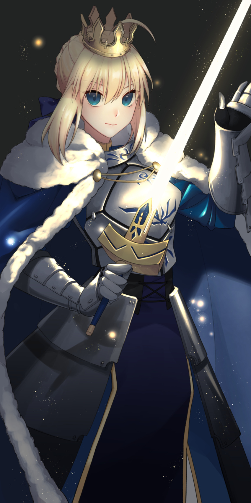 1girl armor armored_dress artoria_pendragon_(all) blonde_hair blue_eyes fate/grand_order fate_(series) hand_on_sword highres looking_at_viewer qb_516 short_hair solo sword tagme type-moon weapon