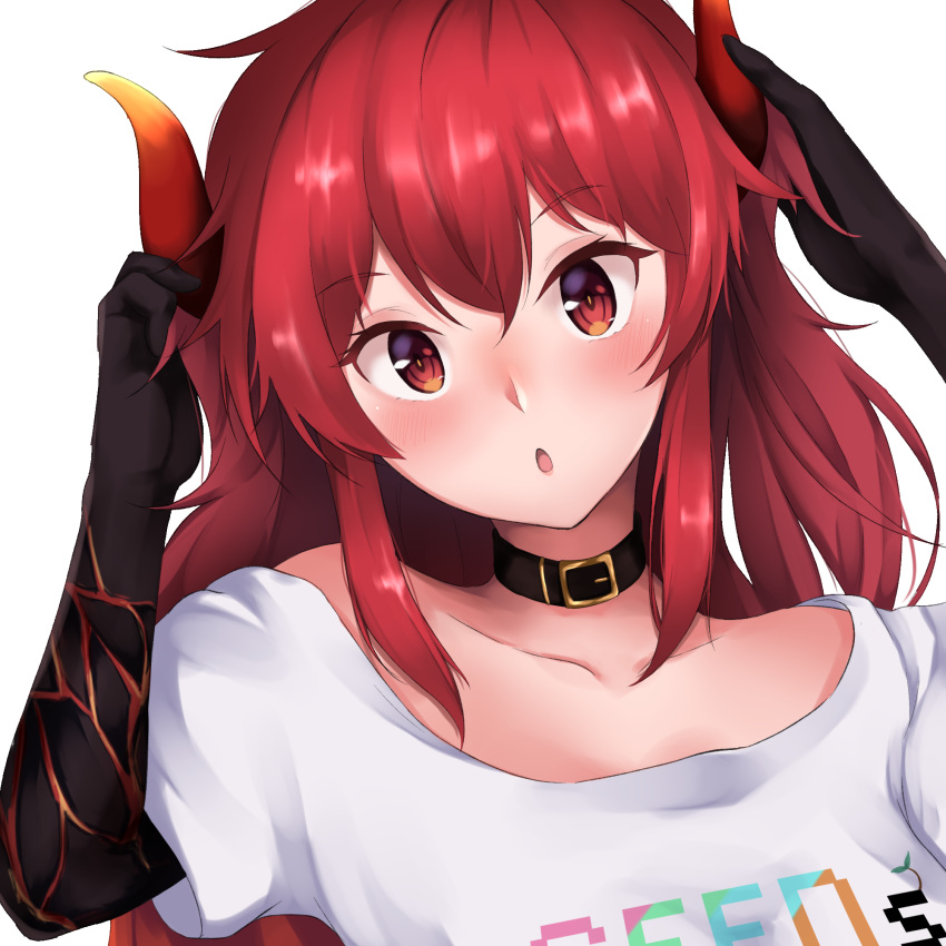 1girl :o blush clothes_writing collar collarbone commentary_request doora_(nijisanji) dragon_girl dragon_horns eyebrows_visible_through_hair highres horns long_hair looking_at_viewer nijisanji red_eyes redhead shirayuiii shirt simple_background solo upper_body virtual_youtuber white_background white_shirt