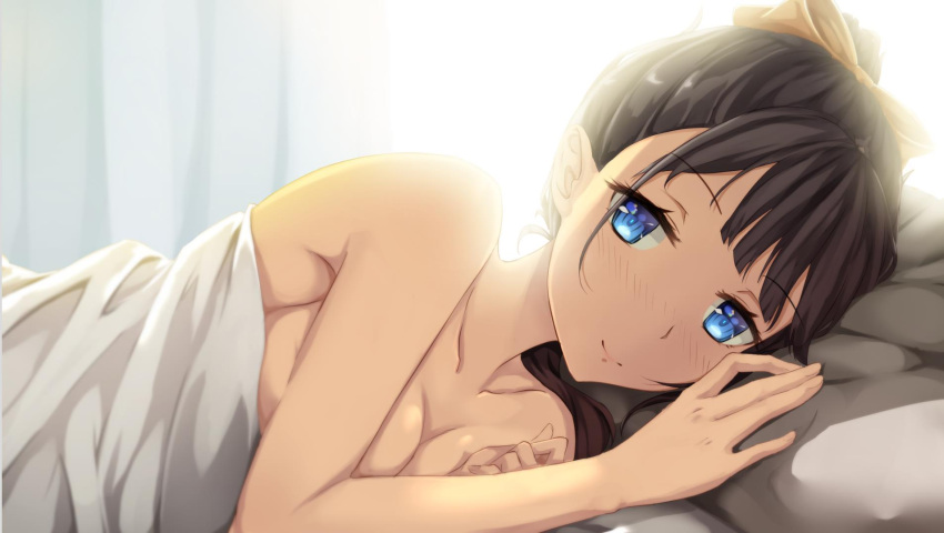 1girl aria_hiyu backlighting bangs bed bed_sheet black_hair bloom blue_eyes blunt_bangs blush bow breasts cleavage collarbone covering covering_breasts curtains hair_bow high_ponytail highres looking_at_viewer lying medium_breasts morning on_bed on_side original pillow ponytail smile solo topless under_covers upper_body