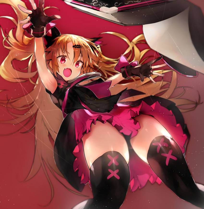 1girl :d akatsuki_yuni bangs bare_shoulders black_gloves black_legwear black_shirt blonde_hair commentary_request eyebrows_visible_through_hair fang from_below gloves hair_between_eyes hair_ornament hairclip highres long_hair looking_at_viewer looking_down nishiide_kengorou open_mouth parted_bangs partly_fingerless_gloves pleated_skirt purple_skirt red_background red_eyes shirt simple_background skirt sleeveless sleeveless_shirt smile solo thigh-highs thighs uni_channel very_long_hair virtual_youtuber zipper_pull_tab