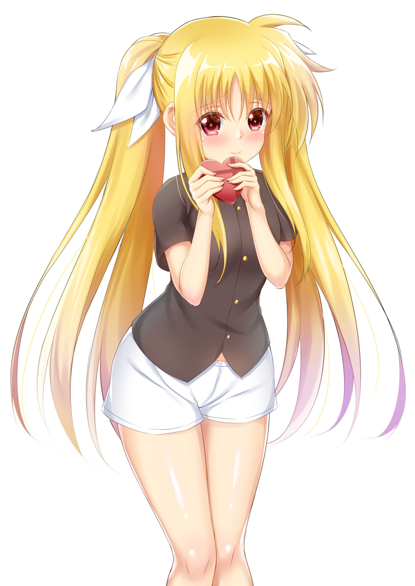 1girl bangs black_shirt blonde_hair blush box breasts closed_mouth commentary_request eyebrows_visible_through_hair fate_testarossa fingernails gift gift_box hair_between_eyes hair_ribbon hand_up heart-shaped_box highres holding holding_gift long_hair lyrical_nanoha mahou_shoujo_lyrical_nanoha red_eyes ribbon shirt short_shorts short_sleeves shorts sidelocks simple_background small_breasts smile solo twintails very_long_hair white_background white_ribbon white_shorts zuizhong