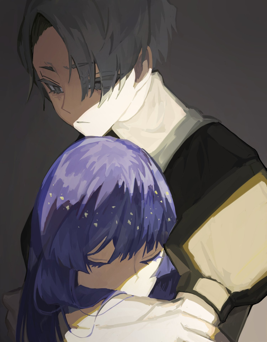 2others androgynous blue_hair cairngorm_(houseki_no_kuni) closed_eyes colored_eyelashes disembodied_head gem_uniform_(houseki_no_kuni) grey_eyes grey_hair highres houseki_no_kuni lapis_lazuli_(houseki_no_kuni) long_hair multiple_others short_hair spoilers