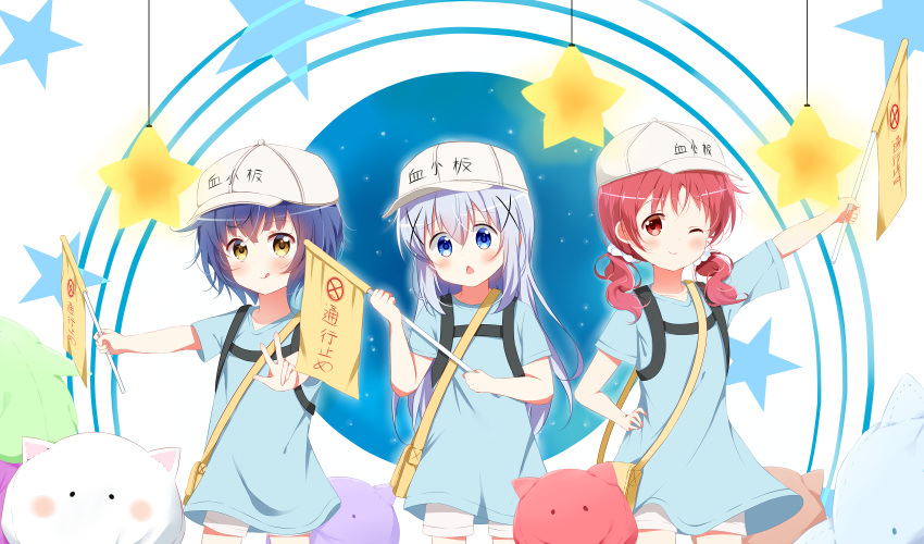 3girls :q ;) absurdres blue_eyes blue_shirt chestnut_mouth chimame-tai commentary cosplay deyui flag flat_cap flat_chest gochuumon_wa_usagi_desu_ka? hair_between_eyes hair_ornament hair_scrunchie hand_on_hip hat hataraku_saibou highres holding holding_flag jouga_maya kafuu_chino long_hair looking_at_viewer low_twintails multiple_girls natsu_megumi one_eye_closed outstretched_arm platelet_(hataraku_saibou) platelet_(hataraku_saibou)_(cosplay) red_eyes scrunchie shirt short_hair short_sleeves shorts smile star tongue tongue_out twintails w white_hat white_scrunchie white_shorts x_hair_ornament yellow_eyes