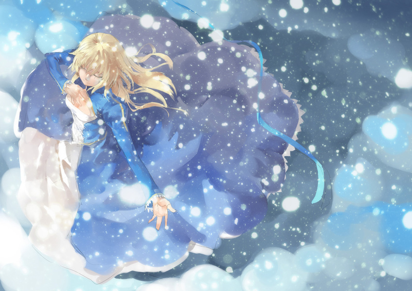 1girl artoria_pendragon_(all) azomo blonde_hair blue_dress breasts cleavage_cutout closed_mouth commentary dancing dress fate/stay_night fate_(series) hair_down hand_on_own_chest juliet_sleeves long_dress long_hair long_sleeves puffy_sleeves saber small_breasts smile snow snowing solo standing