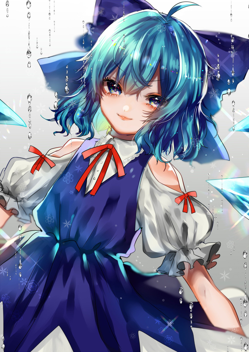 1girl :3 adapted_costume ahoge bangs bare_shoulders blue_bow blue_dress blue_eyes blue_hair bow cirno commentary_request cowboy_shot dress eyebrows_visible_through_hair gradient gradient_background grey_background hair_between_eyes hair_bow highres ice ice_wings lace_trim lens_flare lips looking_at_viewer neck_ribbon pinafore_dress puffy_short_sleeves puffy_sleeves red_neckwear red_ribbon ribbon shirt short_hair short_sleeves shoulder_cutout smile solo suzune_hapinesu touhou v-shaped_eyebrows water_drop white_shirt wing_collar wings