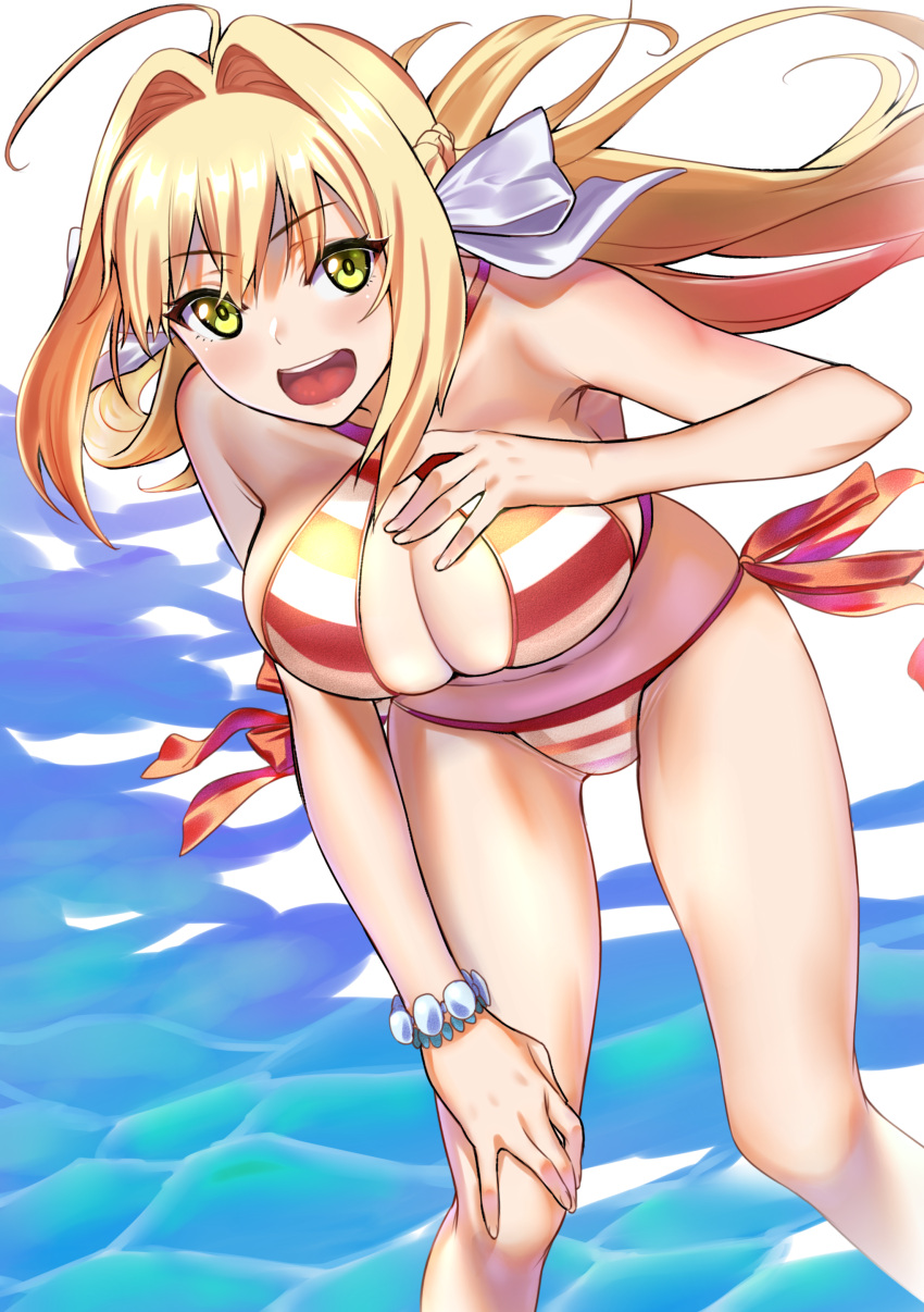 1girl :d absurdres ahoge arm_support ass_visible_through_thighs bare_shoulders bow breasts cleavage collarbone eyebrows_visible_through_hair fate/grand_order fate_(series) hair_bow hair_intakes halterneck highres kujuu_shikuro large_breasts leaning_forward navel nero_claudius_(fate)_(all) nero_claudius_(swimsuit_caster)_(fate) open_mouth smile solo swimsuit white_bow