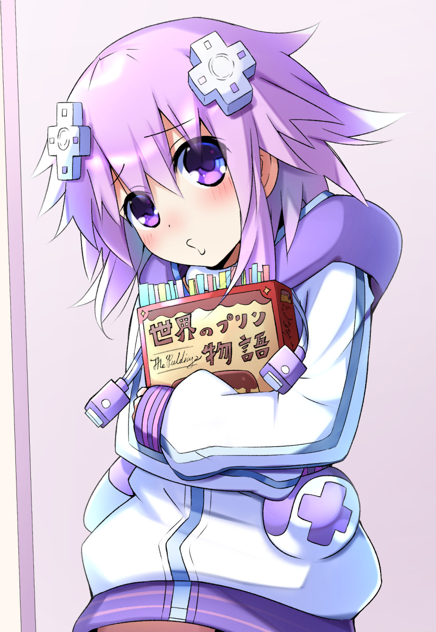 1girl blush d-pad d-pad_hair_ornament doria_(5073726) hair_ornament highres looking_at_viewer neptune_(choujigen_game_neptune) neptune_(series) pout purple_hair short_hair smile solo violet_eyes