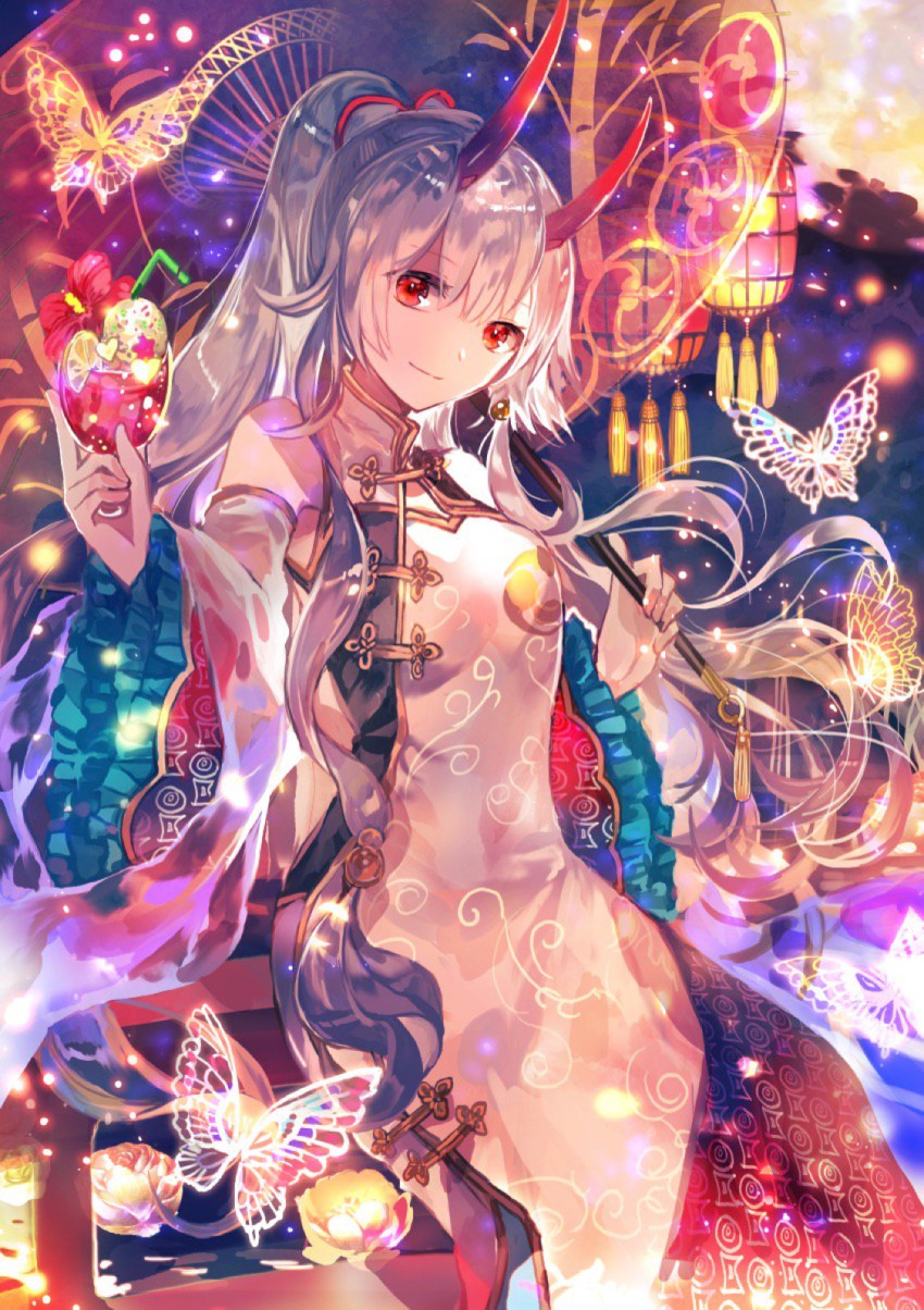 1girl bridge bug butterfly cup detached_sleeves dress drinking_straw fate/grand_order fate_(series) flower head_tilt heroic_spirit_traveling_outfit hibiscus high_ponytail highres holding holding_cup holding_umbrella horns insect long_hair looking_at_viewer red_eyes red_flower rioka_(southern_blue_sky) shiny shiny_hair side_slit silver_hair sitting sleeveless sleeveless_dress smile solo tomoe_gozen_(fate/grand_order) umbrella very_long_hair white_dress