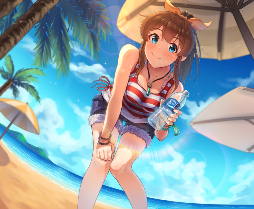 1girl beach beach_umbrella bent_over blue_eyes blush bottle bow bracelet breasts brown_hair closed_mouth collarbone day denim denim_shorts eyebrows_visible_through_hair hair_bow hand_on_own_knee holding holding_bottle idolmaster idolmaster_million_live! idolmaster_million_live!_theater_days jewelry kamille_(vcx68) large_breasts looking_at_viewer necklace ocean outdoors palm_tree satake_minako short_hair short_shorts shorts smile solo standing tree umbrella water_bottle yellow_bow