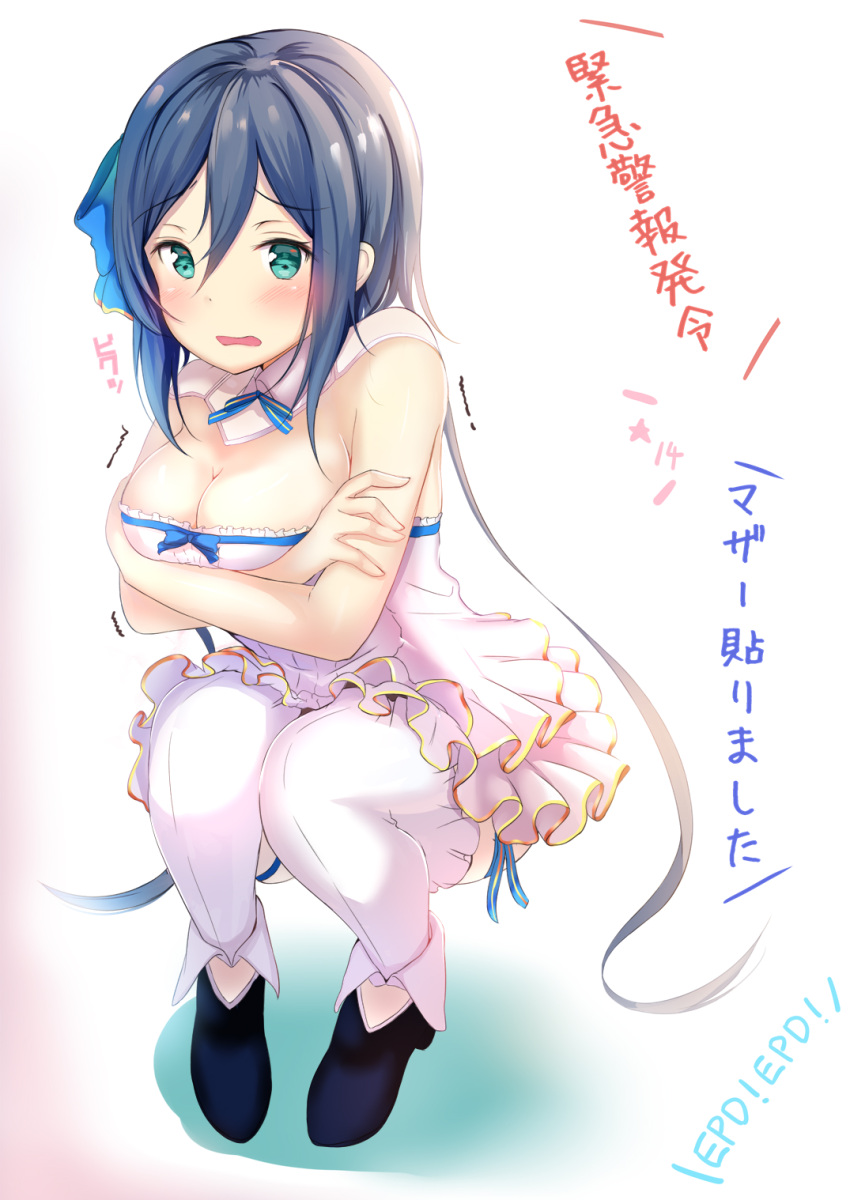 1girl arms_under_breasts bangs bare_arms blue_bow blue_footwear blue_hair bow breasts cleavage commentary_request detached_collar dress embarrassed frilled_dress frilled_legwear frills full_body gold_trim green_eyes hair_between_eyes hair_bow highres leg_garter low_twintails medium_breasts mother_(pso2) neck_ribbon phantasy_star phantasy_star_online_2 pleated_dress pleated_legwear ribbon short_dress short_hair short_hair_with_long_locks sidelocks skirt solo squatting thigh-highs translation_request twintails white_dress white_legwear yuano