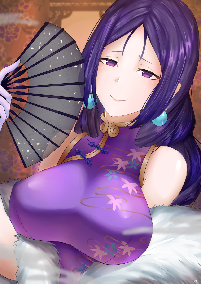 1girl absurdres bangs breasts china_dress chinese_clothes curvy dress fan fate/grand_order fate_(series) feather_boa highres holding holding_fan jrpulse large_breasts long_hair looking_at_viewer minamoto_no_raikou_(fate/grand_order) paper_fan parted_bangs purple_hair sleeveless smile solo very_long_hair violet_eyes