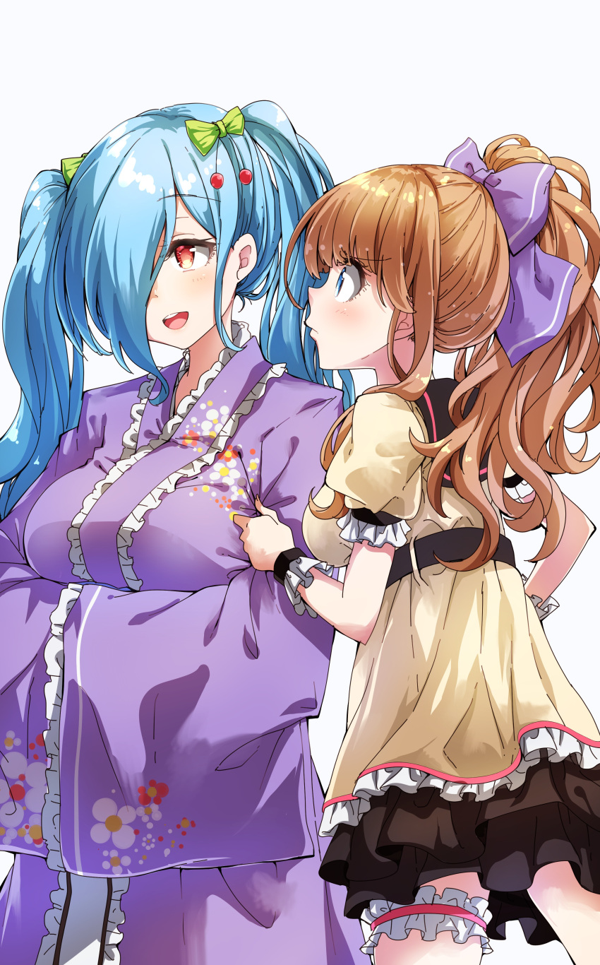 .live 2girls :d absurdres bangs beige_dress black_sailor_collar blue_eyes blue_hair bow breasts brown_hair character_request closed_mouth clothes_grab darjeeling_(reley) dress eyebrows_visible_through_hair fingernails frilled_kimono frills green_bow grey_background hair_between_eyes hair_bow hair_over_one_eye high_ponytail highres japanese_clothes kakyouin_chieri kimono large_breasts leg_garter long_hair multiple_girls open_mouth ponytail profile puffy_short_sleeves puffy_sleeves purple_kimono red_eyes round_teeth sailor_collar sailor_dress short_sleeves simple_background smile teeth twintails upper_teeth very_long_hair virtual_youtuber wrist_cuffs