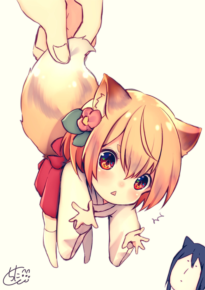 /\/\/\ 1boy 1girl :&lt; animal_ears bangs blue_hair blush chibi chita_(ketchup) closed_mouth commentary eyebrows_visible_through_hair fingernails flower fox_ears fox_girl fox_tail full_body hair_between_eyes hair_flower hair_ornament highres japanese_clothes kimono lifting_person light_brown_hair long_sleeves no_shoes original parted_lips pleated_skirt red_eyes red_flower red_skirt short_kimono signature simple_background skirt solo_focus symbol_commentary tail thigh-highs triangle_mouth white_background white_kimono white_legwear wide_sleeves