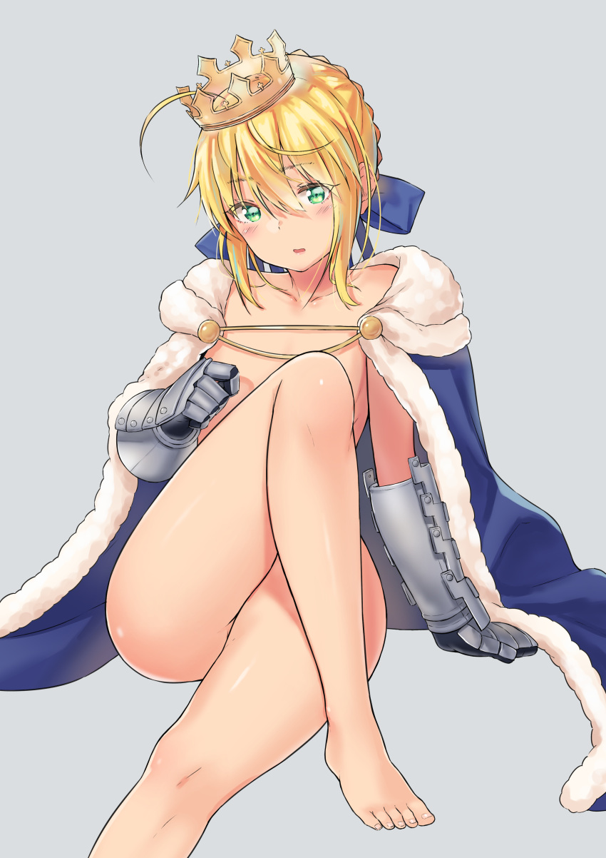 1girl absurdres agnamore ahoge artoria_pendragon_(all) bangs barefoot blonde_hair blue_bow blue_cloak blush bow braid breasts collarbone commentary_request convenient_leg crown eyebrows_visible_through_hair fate/stay_night fate_(series) fur-trimmed_cloak fur_trim gauntlets green_eyes grey_background hair_between_eyes hair_bow highres looking_at_viewer naked_cloak parted_lips saber sidelocks simple_background sitting small_breasts solo toenails