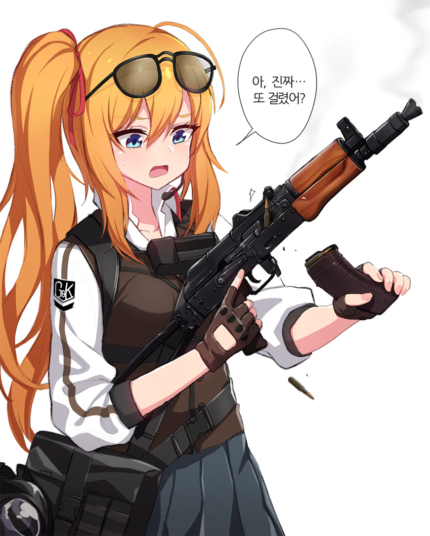 1girl aks-74u assault_rifle blonde_hair blue_eyes blue_skirt bullet check_translation commentary_request fingerless_gloves girls_frontline gloves gun headset highres kalina_(girls_frontline) korean load_bearing_vest magazine_(weapon) misfire_(weapon) narynn pleated_skirt rifle side_ponytail skirt solo speech_bubble translation_request trigger_discipline weapon