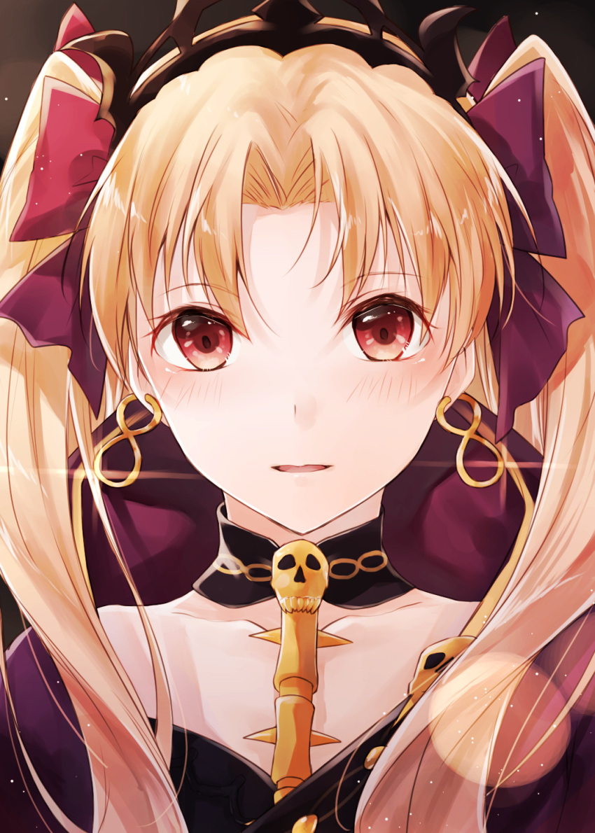 1girl blonde_hair choker collarbone diadem ereshkigal_(fate/grand_order) fate/grand_order fate_(series) highres kurage_(11649021) lens_flare long_hair looking_at_viewer open_mouth portrait red_eyes shiny shiny_hair solo twintails