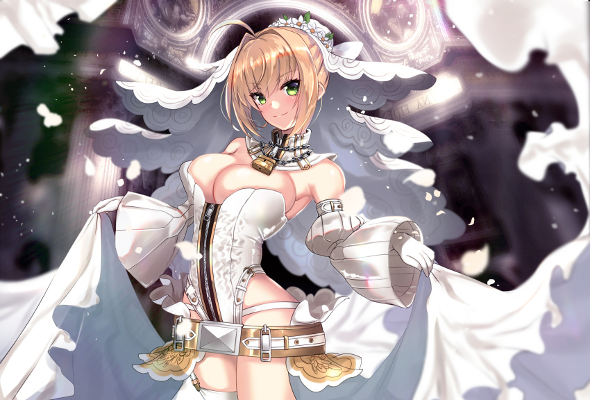 1girl arched_back bangs belt blonde_hair blush bodysuit breasts bridal_veil chains closed_mouth commentary english_commentary eyebrows_visible_through_hair fate/grand_order fate_(series) flower garter_straps gloves green_eyes highres large_breasts leotard lock long_sleeves looking_at_viewer nero_claudius_(bride)_(fate) nero_claudius_(fate)_(all) padlock shiny shiny_hair sidelocks simple_background single_garter_strap smile smug solo strapless strapless_leotard untsue unzipped veil white_gloves zipper zipper_pull_tab