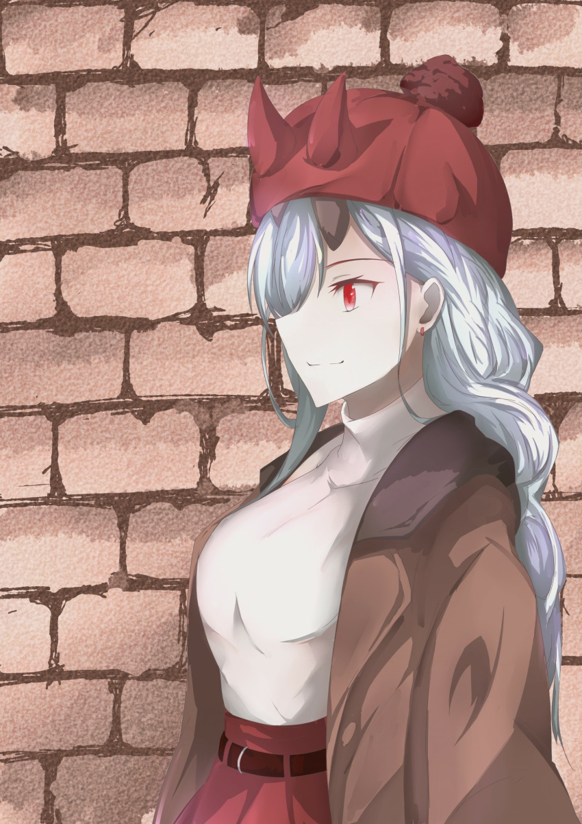 1girl absurdres belt brick_wall brown_coat coat fate/grand_order fate_(series) hat highres hiiragi_(siharawasabi) long_hair looking_to_the_side oni_horns open_clothes open_coat red_eyes red_hat red_skirt silver_hair skirt solo sweater tomoe_gozen_(fate/grand_order) turtleneck turtleneck_sweater white_sweater