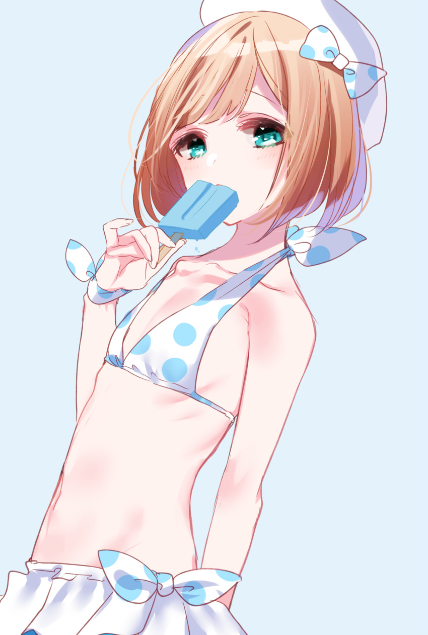 1boy aqua_eyes arm_behind_back bare_shoulders bikini blue_background brown_hair collarbone eating food hat highres looking_at_viewer male_focus misumi_(macaroni) nijisanji otoko_no_ko polka_dot polka_dot_bikini popsicle short_hair solo suzuya_aki swimsuit white_cap white_hat