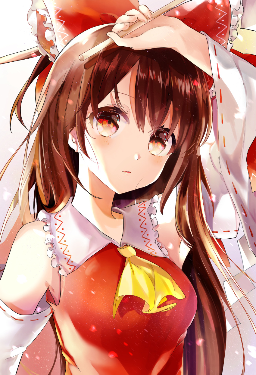 1girl absurdres arm_up bow brown_eyes brown_hair detached_sleeves frilled_bow frills hair_between_eyes hair_bow hakurei_reimu highres holding huge_filesize long_hair parted_lips red_bow red_shirt ribbon-trimmed_sleeves ribbon_trim shirt sleeveless sleeveless_shirt solo touhou tsukasa_(pixiv34617881) upper_body very_long_hair